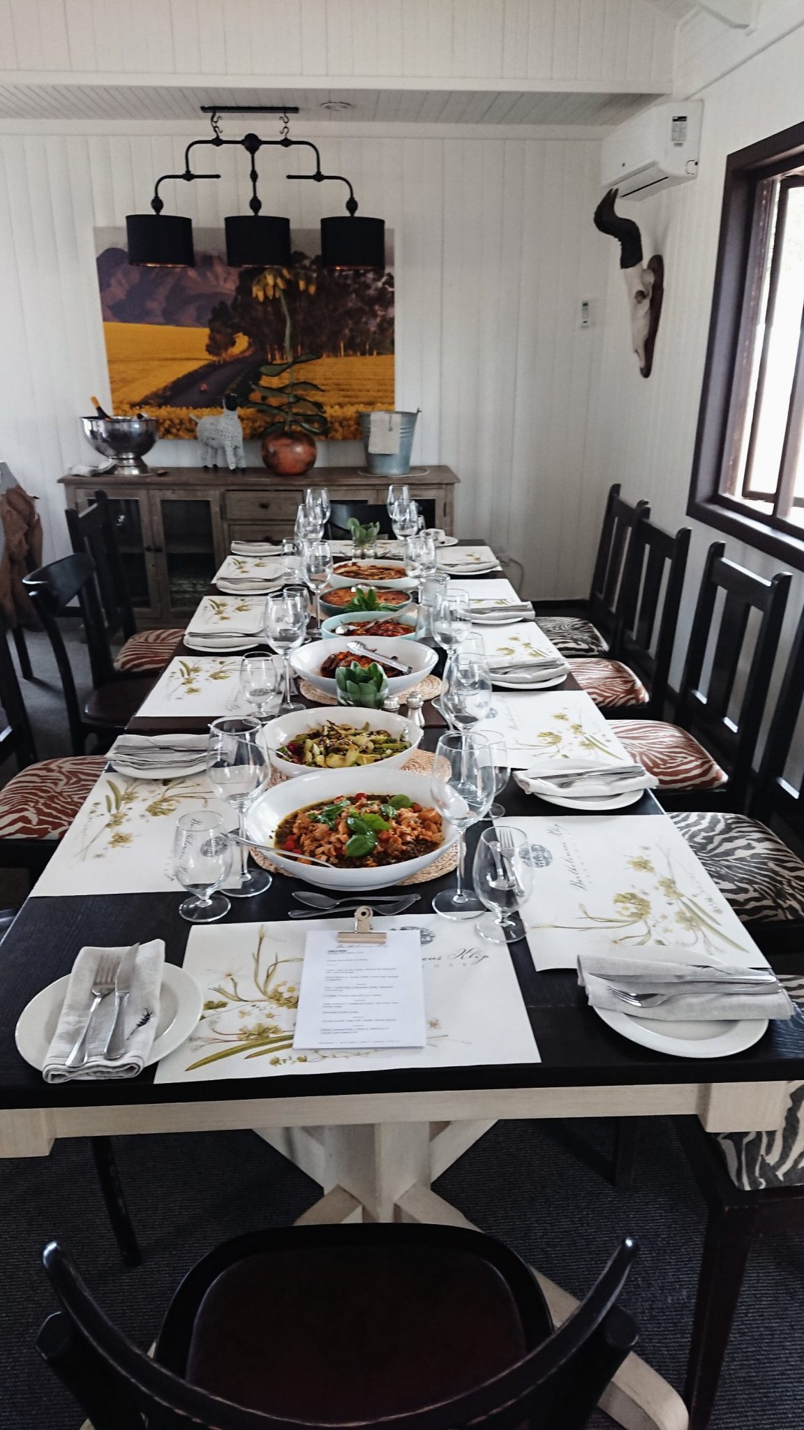 Sunday lunch table deckhouse Bartholomeus Klip Farmhouse Sonia Cabano blog eatdrinkcapetown 